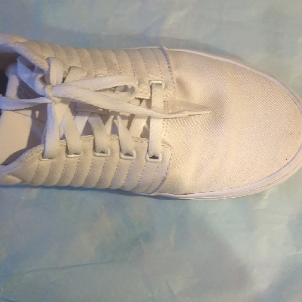 K-Swiss White Sneakers - Picture 9 of 14